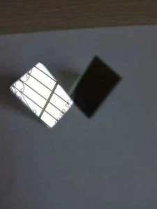 2PCS Mini Glasprisma Reflektieren Prisma Optik Glas Winkelprisma Physik 7-10 mm - Bild 1 von 9