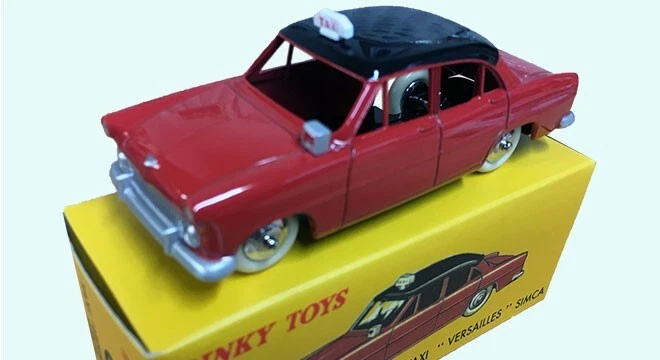Simca Versailles Taxi Rouge / Toit Noir Ref 24TZ - Photo 1/1