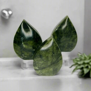 Jade Crystal Flame - Luck, Prosperity & Health - Picture 1 of 3
