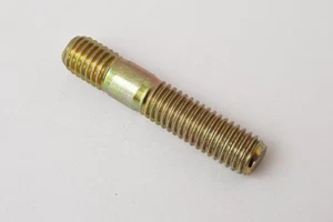 1X Genuine GM Saab 9-3, 9-5, 1.9, TiD Z19DTH Diesel Pump Stud M8x12 93182444 - Picture 1 of 4