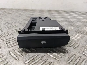 Audi A3 Tdi S Line Mk2 Convertible 2dr 2008-2009 Coin Tray 8P0941561H - Picture 1 of 4