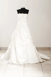 San Patrick Brautkleid 'Caribe' Taft A-Linie creme ivory - Gr. 36 - Bild 1 von 4