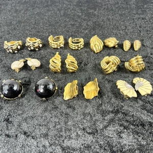 Vintage Gold Tone Clip On Earrings Lot -10 Pairs Mostly Signed 70/80/90’s Vibe - Picture 1 of 16
