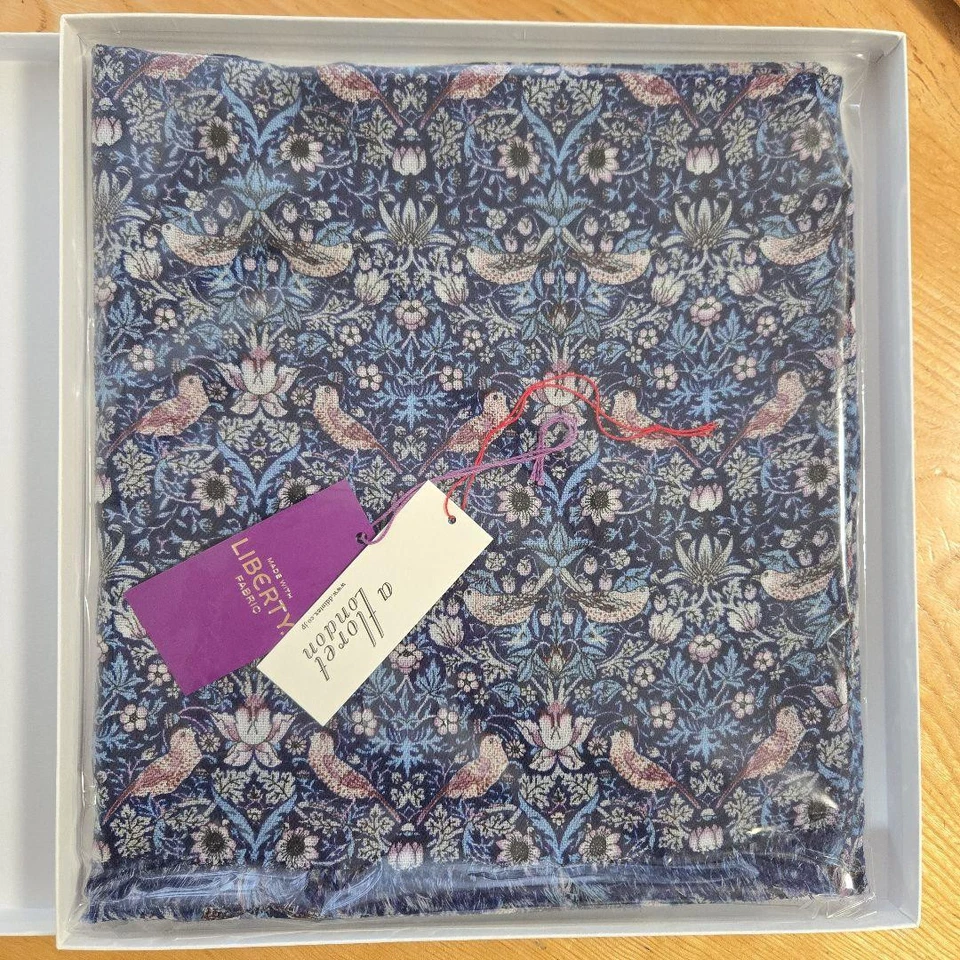 Liberty FLORET LONDON Estola de Lana Sin Usar Fresa Theif Azul Marino 50x170cm Flor Foto 1 de 4