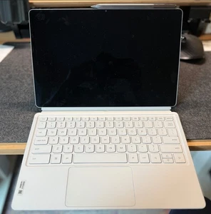 Lenovo Yoga Tab Plus - with Keyboard & Pen - Open Box - Picture 1 of 6