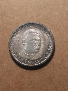 1946 BOOKER T. WASHINGTON COMMEMORATIVE HALF DOLLAR - Picture 1 of 2