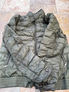100% Genuine Moncler lightweight green Jacket in Size 4 - Picture 1 of 18