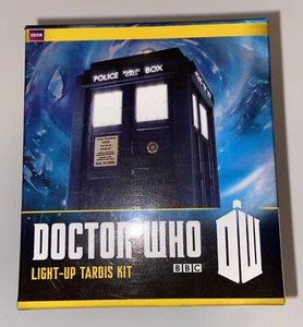 Doctor Who Light Up Tardis Miniature Desktop Kit 3" Brand New - Picture 1 of 5