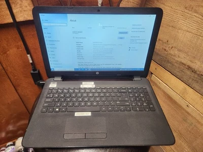 HP 15-af131dx 15.6" AMD A6-5200 APU @ 2.00GHz 8GB RAM 250GB SSD Usado Funciona Foto 1 de 4