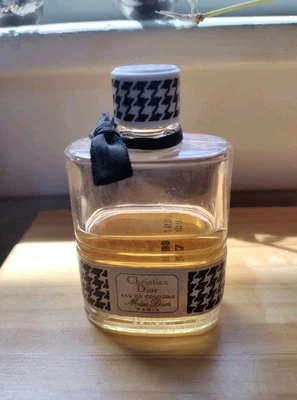 De colección Miss Dior EdC Splash 2 oz. Parcial Foto 1 de 2