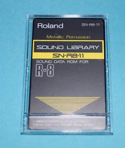 Roland SN-R8-11, Metallic Percussion R8/R8M ROM Karte, getestet in sehr gutem Zustand - Bild 1 von 1