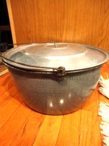 Graniteware Enamelware Kettle With LID Grey Speckle Large 15in Wide Vintage - Picture 1 of 12