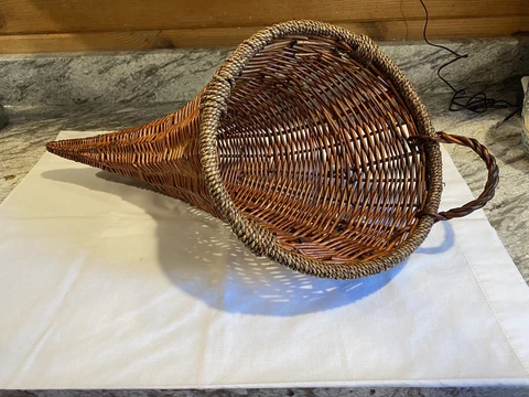 Vtg Wicker Cornucopia Horn Basket Autumn Thanksgiving Cover