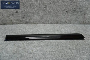 ✔ TORTILLA RASGUÑO PUERTA TRASERA LADO DERECHO 98-05 MERCEDES W163 ML320 ML500 OEM - Imagen 1 de 6