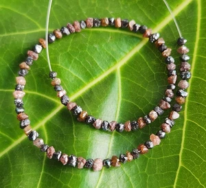 Bracciale perle diamanti grezzi neri-rossi naturali 12,03 ct diamante etico grezzo sfuso - Foto 1 di 6