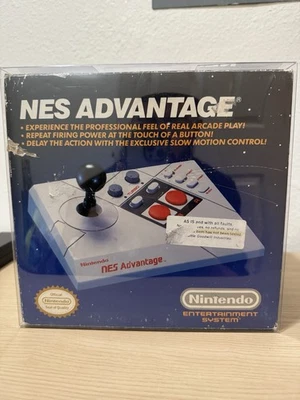 Mando Nintendo NES Advantage en caja LEER MÁS ABAJO Foto 1 de 4