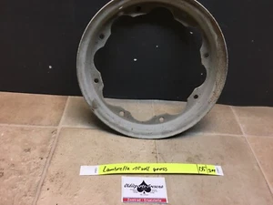 Piaggio Vespa PX Lambretta 10 Zoll Felge große Hälfte Stark Rostnarbig (D5/311) - Bild 1 von 1