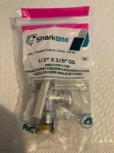 SharkBite 23036-0000LF Push-Fit Angle 1/4 Turn Stop Valve 1/2 X 3/8 In OD NEW-*- - Picture 1 of 3