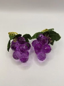 Vintage Plexiglas lila facettierte Traube Cluster grüne Blätter Gold Ranken Dekor - Bild 1 von 8