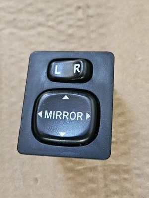 ☄️Interruptor de control de espejo retrovisor Toyota RAV4 2013 2014 2015 2016 2017 2018 OEM 183574 Foto 1 de 4