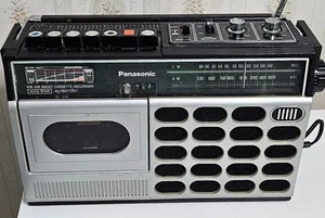 PANASONIC AM FM CASSETTE BOOM BOX - RX-1660 - VINTAGE - TESTED RARE VIDEO rx1660 - Picture 1 of 14