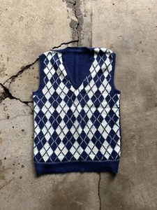 Vintage Hand Knit Blue Argyle V-Neck Sweater Vest Fits M - Picture 1 of 1
