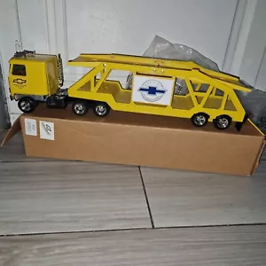 camion porte auto GM 1/25 par ERTL : GENUINE CHEVROLET tonka burago polistil - Foto 1 di 20