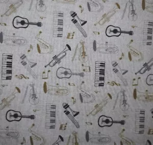 Ivory Musical Notes Print 100% Cotton fabric 60" wide by the Metre - Picture 1 of 3