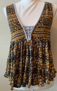 Top floreale senza maniche Free People taglia small 100% cotone - Foto 1 di 13