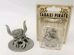 LOTE DE 2 MINI FIGURAS D&D ~ CALAVERA DRAGÓN CANGREJO ERMITAÑO Y PIRATA TABAXI ~ - Imagen 1 de 4