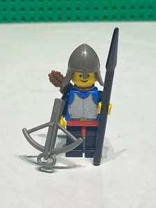 100% LEGO Castle Kingdoms Soldier Knight Minifigure Dragon Crossbow - Vintage! - Picture 1 of 2