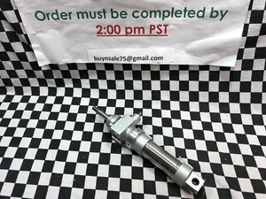 FESTO CYLINDER DSNU-32-40-PPV-A-KP, 25566141, SHIPSAMEDAY#131Q3 - Picture 1 of 6