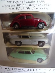 Busch 5994, drei 50er Jahre Modelle mit Verkehrsschild + Leitplanke,  1:87,  Neu - Bild 1 von 3