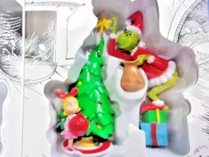 Hallmark 2024 Cómo el Grinch robó adornos navideños conjunto de 2 Cindy Lou Santa - Imagen 1 de 7