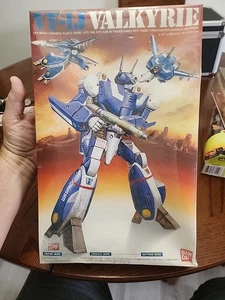 VF-IJ VALKYRIE 1/72 Bandai Plastic Model Battle Gerwalk Fighter Modes SEALED!! - Bild 1 von 9