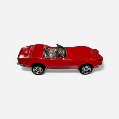 Hot Wheels Red 72 Stingray Cabrio HKG60 2022 | Errori decalcomania - Immagine 1 di 4