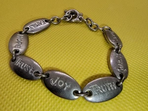 Brazalete reversible de eslabones ovalados con palabras inspiradoras tono plata 7 1/2 pulgadas - Imagen 1 de 4