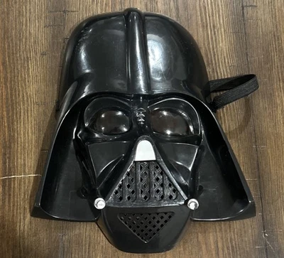 Star Wars Darth Vader Halloween Costume  Mask Helmet - 2005 Lucas Film mask ORG. - Image 1 of 4