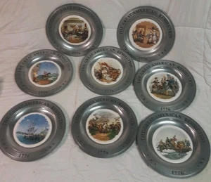 EIN SATZ VON 8 10,5" THE GREAT AMERICAN REVOLUTION 1776 ZINN TELLERN VINTAGE - Bild 1 von 6