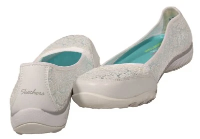 Skechers Relaxed Fit Breathe Easy - Pretty Factor Womens Flat White US Size 8.5 - Image 1 of 3