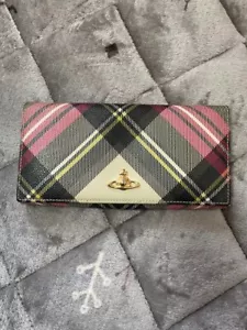 Vivienne Westwood Bi-fold Wallet with Clasp Classic Design Women's Long Bag USED - Picture 1 of 5