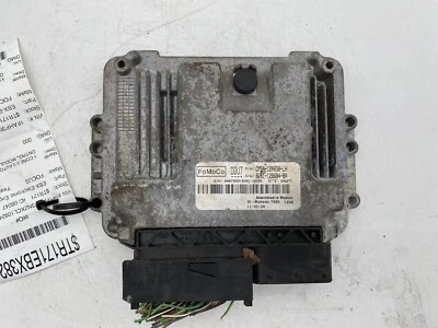 Módulo de control informático Ford Focus 2012 motor 2,0 L ECU ECM PCM CM5A-12A650-LH Foto 1 de 4