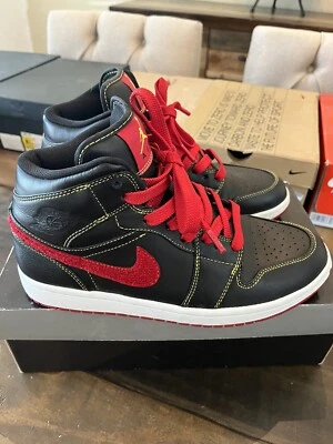 Retrô 1 “phat Premier” tamanho 8.5 preto e vermelho com caixa original bom estado - Imagem 1 de 4