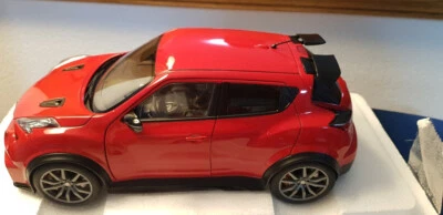 NISSAN JUKE-R  2.0 - Autoart 1.18 - Miniature Rouge - Rare Collector En Boîte  - Photo 1/4