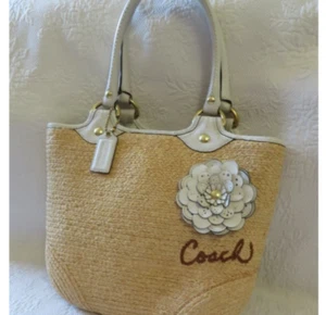 COACH BLECKER NATURAL STRAW FLOWER TOTE - Picture 1 of 9