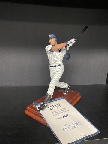 Derek Jeter Danbury Mint New York Yankees Replica Model Statue Figure Figurine Cover