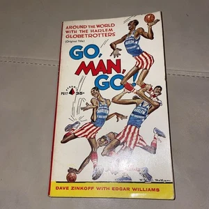 1958 GO MAN GO paperback book - HARLEM GLOBETROTTERS - Bild 1 von 6