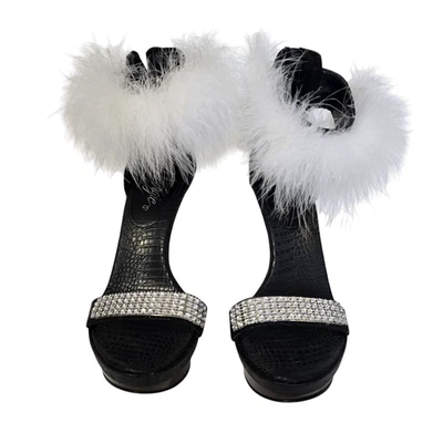 Tacones de plataforma Fergie blancos y negros plumas pedrería talla 9M/41 Foto 1 de 4