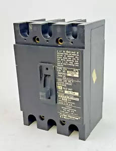 CUTLER-HAMMER / EATON - CCH3100 - CIRCUIT BREAKER - 100A/ 240 VAC/ 3 POLE - Picture 1 of 9