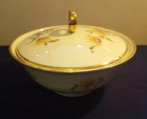 Tazón para servir cubierto ""Floral"" 7 1/2" Seltmann Weiden Bavaria #23311 - Imagen 1 de 9